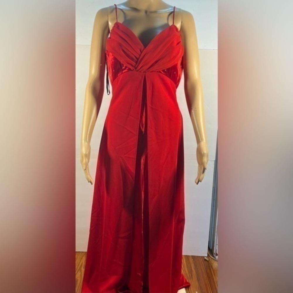 BEAUTIFUL EUREKA BRIGHT RED CHIFFON PARTY DRESS SIZE MEDIUM